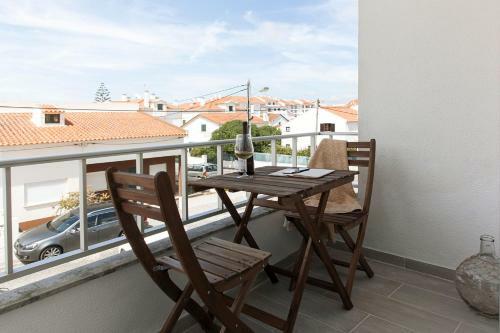Mare Cheia ( High Tide) Beach And Surf Apartments -1st