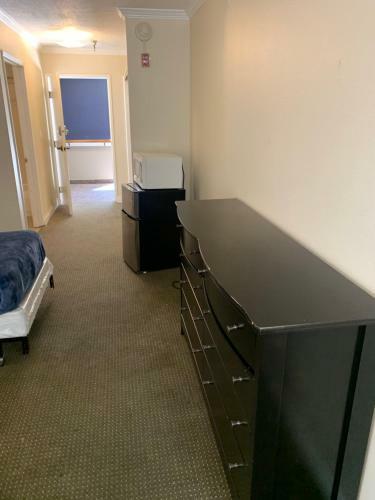 Charming Double Bed Hotel Style (a10)