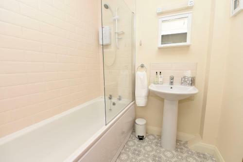 Causeway Coast Apartments Kyla Marine