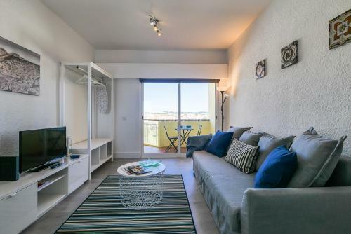 Apartamento Cozy Studio With Balcony And Beautiful View