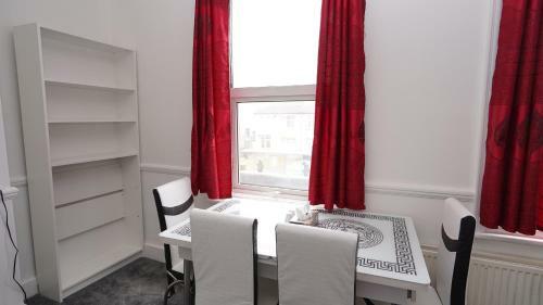 Apartamento Lovely And Spacious Apt Ilford Lane