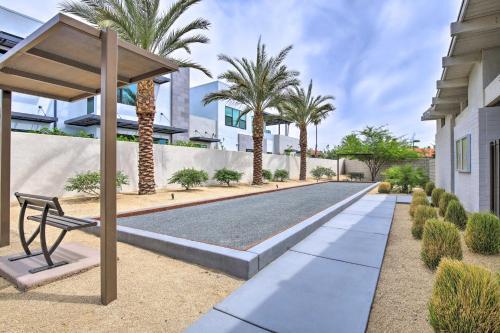 Sleek Townhome With Private Pool, Gym, And More!