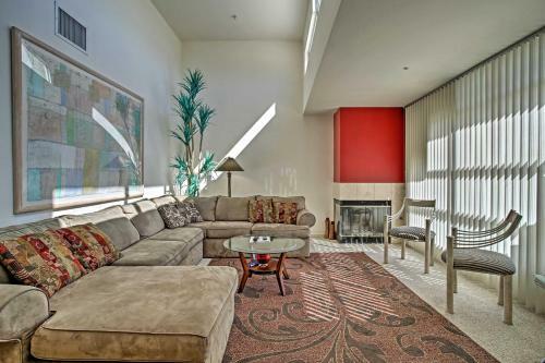 Apartamento Bright Abode With Balcony 5 Mi To Palm Springs!