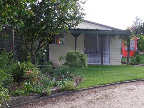 Kowhai Cottage