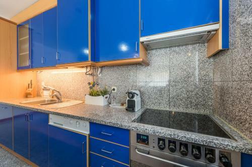 Guestready - Parrot In The Lilies Free Parking