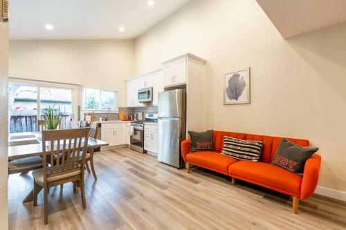 @ Marbella Lane 6br Duplex In Downtown San Jose
