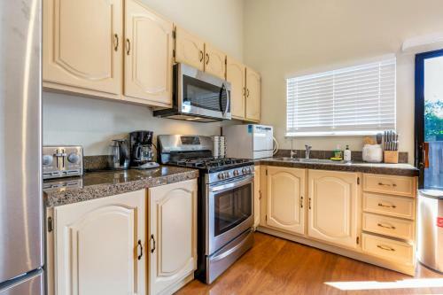 @ Marbella Lane 6br Duplex In Downtown San Jose