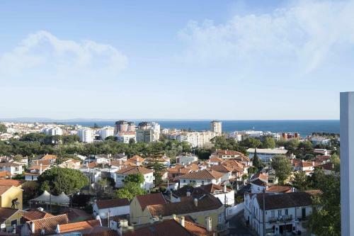 Cozy Apartment With Sea View In Estoril