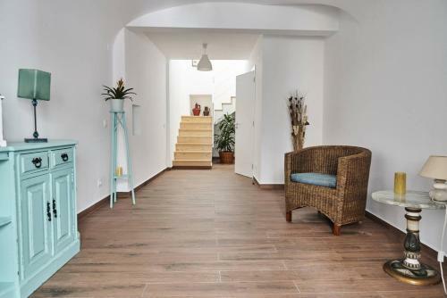 Villa Home Near �vora's Main Square With Private Terrace