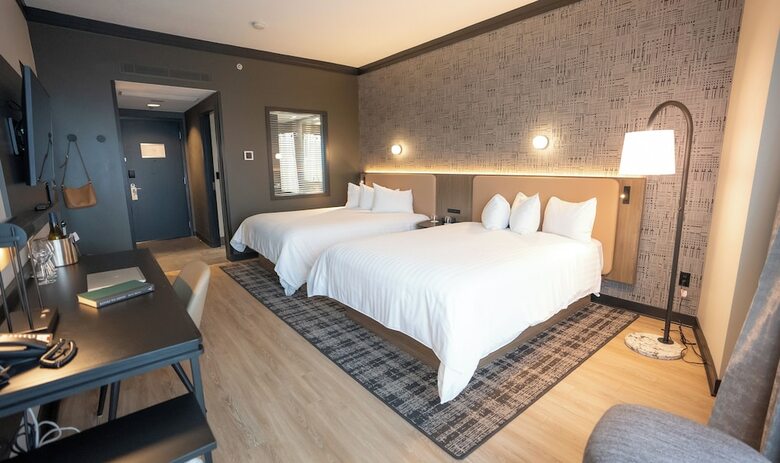 Brookstreet Hotel - Corporate Double