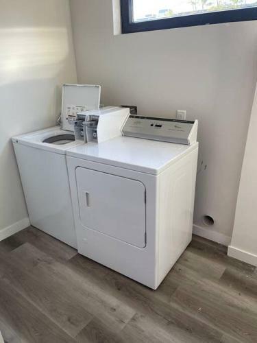 Apartamento 2 Bedroom, 2 Bathroom Detached Apt Max 7 Sleepers