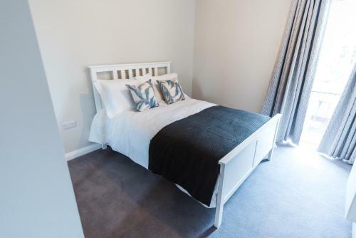 5 Star Brand New City Centre Apartment
