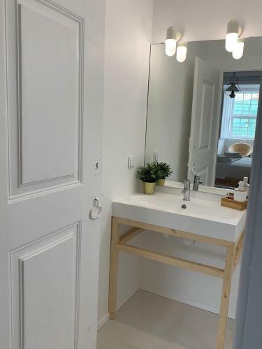 Lovely Bay Ericeira Central Flat/independent Suite