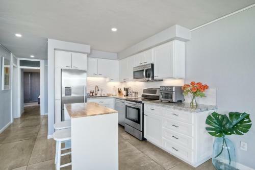 Apartamento Oceanfront Condo, Hot Tub, Heated Pool, Beach Access, Beach Gear