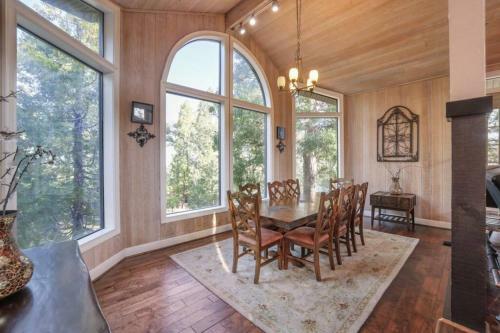 Luxurious Escape-double Masters/gourmet Kitchen