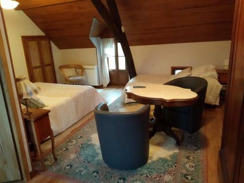 Bed & Breakfast La Long�re Des Gillettes
