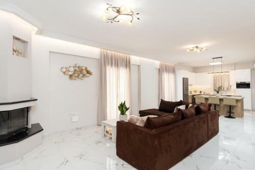 Villa Karouzo - With Private Pool