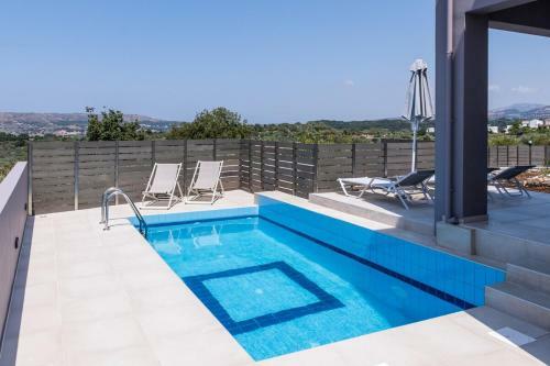 Villa Karouzo - With Private Pool