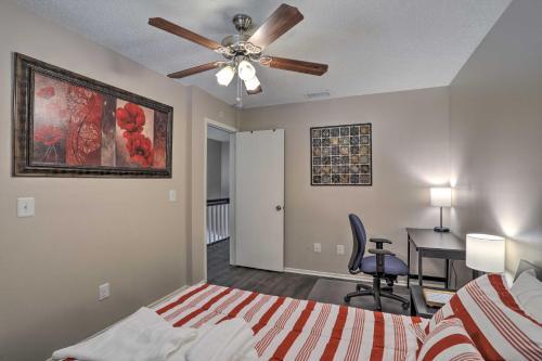 Peaceful Largo Townhome With Screened-in Patio!