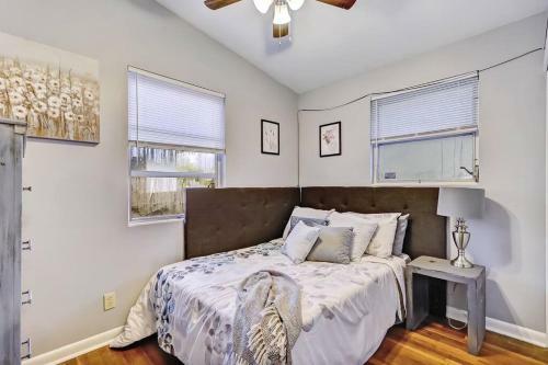 Entire 3 Bedroom Home With Free Parking