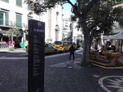 Hostal Funchal Apartments - City View
