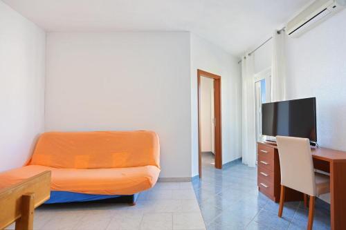 Apartments With A Parking Space Seget Vranjica, Trogir - 18138