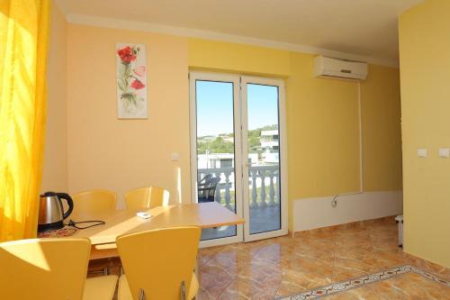 Apartments With A Parking Space Seget Vranjica, Trogir - 18138