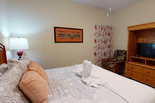 209 - Palms Of Treasure Island Resort