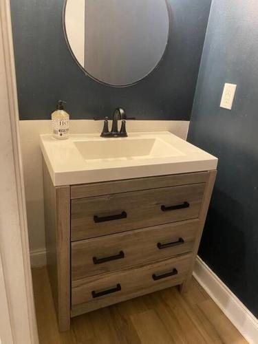 Magnolia House 3 Bedroom 2 And Half Baths And 5 Beds