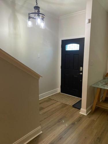 Magnolia House 3 Bedroom 2 And Half Baths And 5 Beds