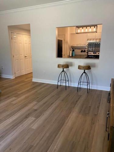 Magnolia House 3 Bedroom 2 And Half Baths And 5 Beds