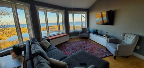 Round House -- Panoramic Views -- Chesapeake Bay