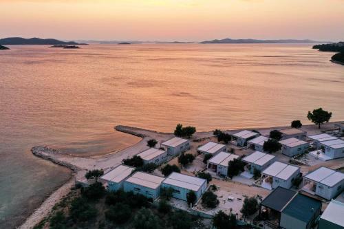 Buqez Eco Resort - Beach Villa 33 - Seaview
