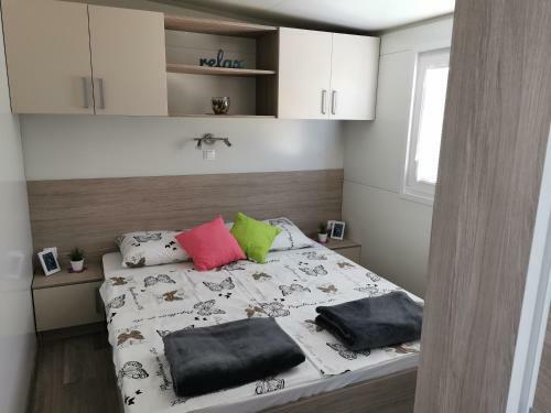Mobile Home Lotty