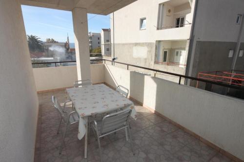 Apartments With A Parking Space Dugi Rat, Omis - 7481