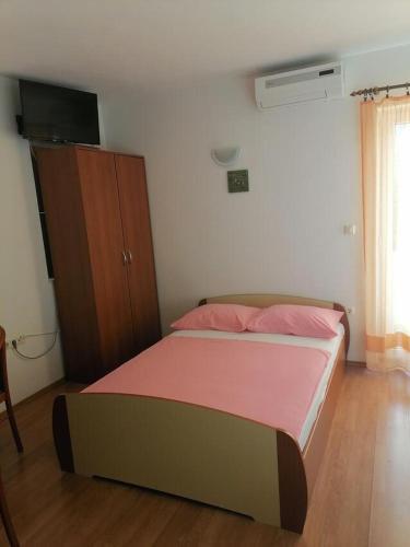 Apartments With A Parking Space Dugi Rat, Omis - 7481