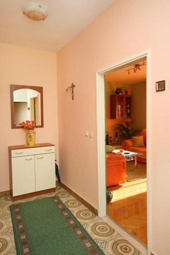 Apartments By The Sea Duce, Omis - 4804