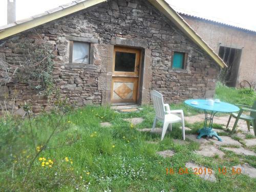 Hostal Chambre D'h�tes Et G�te Des Monts