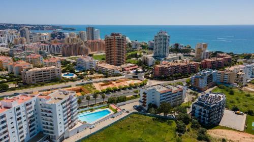 Comfort 1bdr Apartment W/pool By Lovelystay