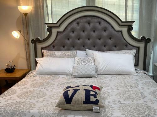 Master Bedroom Suite In A Shared House Near Downtown Dallas