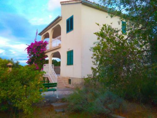 Apartments By The Sea Necujam, Solta - 18664