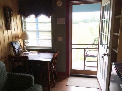 Valley Brook Cottages And Cabins