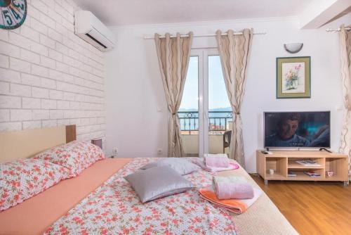 Apartments With A Parking Space Igrane, Makarska - 16878