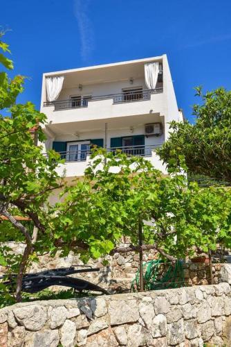 Apartments With A Parking Space Igrane, Makarska - 16878