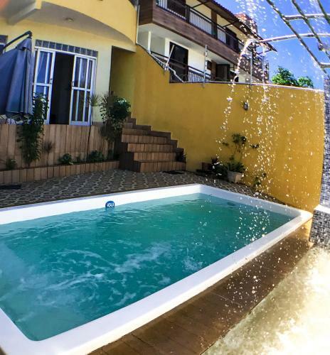 Casa Com Churrasqueira E Piscina Em Camacari Ba