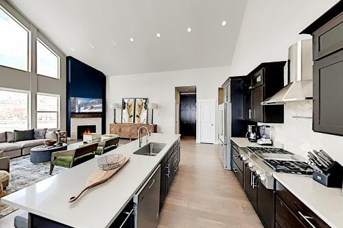Courtyard Escape
