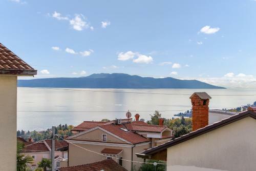 Apartment Mara Opatija With Rooftop Swimming Pool