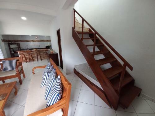 Casa 23 No Bairro Do Maitinga A 500m Da Praia