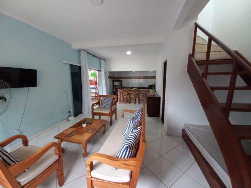 Casa 23 No Bairro Do Maitinga A 500m Da Praia