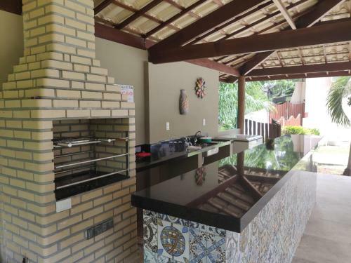 Apartamento Village Em Guarajuba Com 2/4 E Su�te